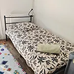 Maison, Terrasse, Parking, 4lits, Et Canape Lit, 7personnes * פואטייה