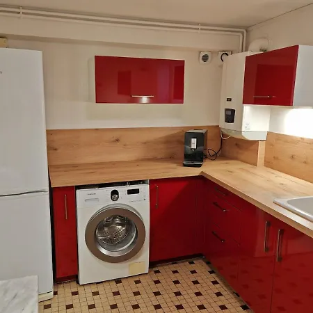 Maison, Terrasse, Parking, 4lits, Et Canape Lit, 7personnes בית נופש