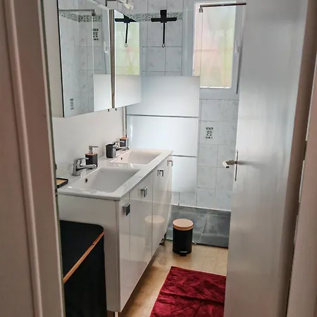 Maison, Terrasse, Parking, 4lits, Et Canape Lit, 7personnes Prázdninový dům Poitiers
