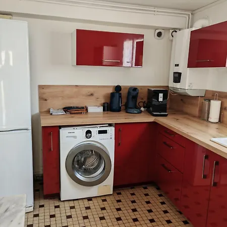 Maison, Terrasse, Parking, 4lits, Et Canape Lit, 7personnes