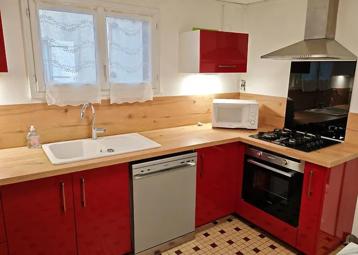 Maison, Terrasse, Parking, 4lits, Et Canape Lit, 7personnes بيت للعطل