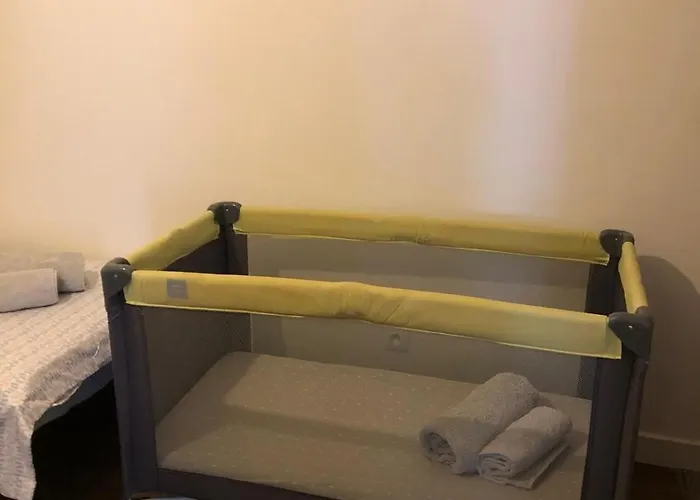 Holiday home Maison, Terrasse, Parking, 4lits, Et Canape Lit, 7personnes *